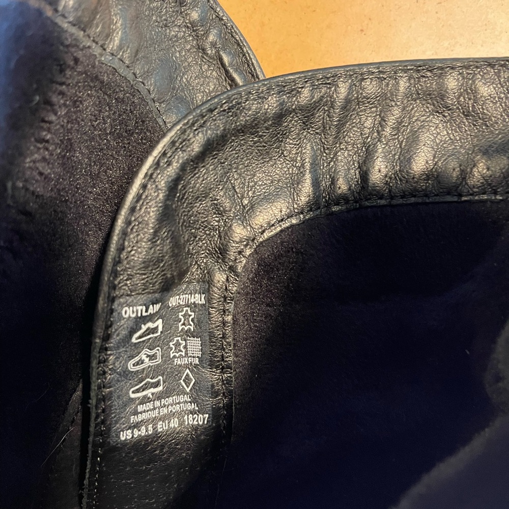 Taos Footwear Black Combat Boots - Picture 4 of 6